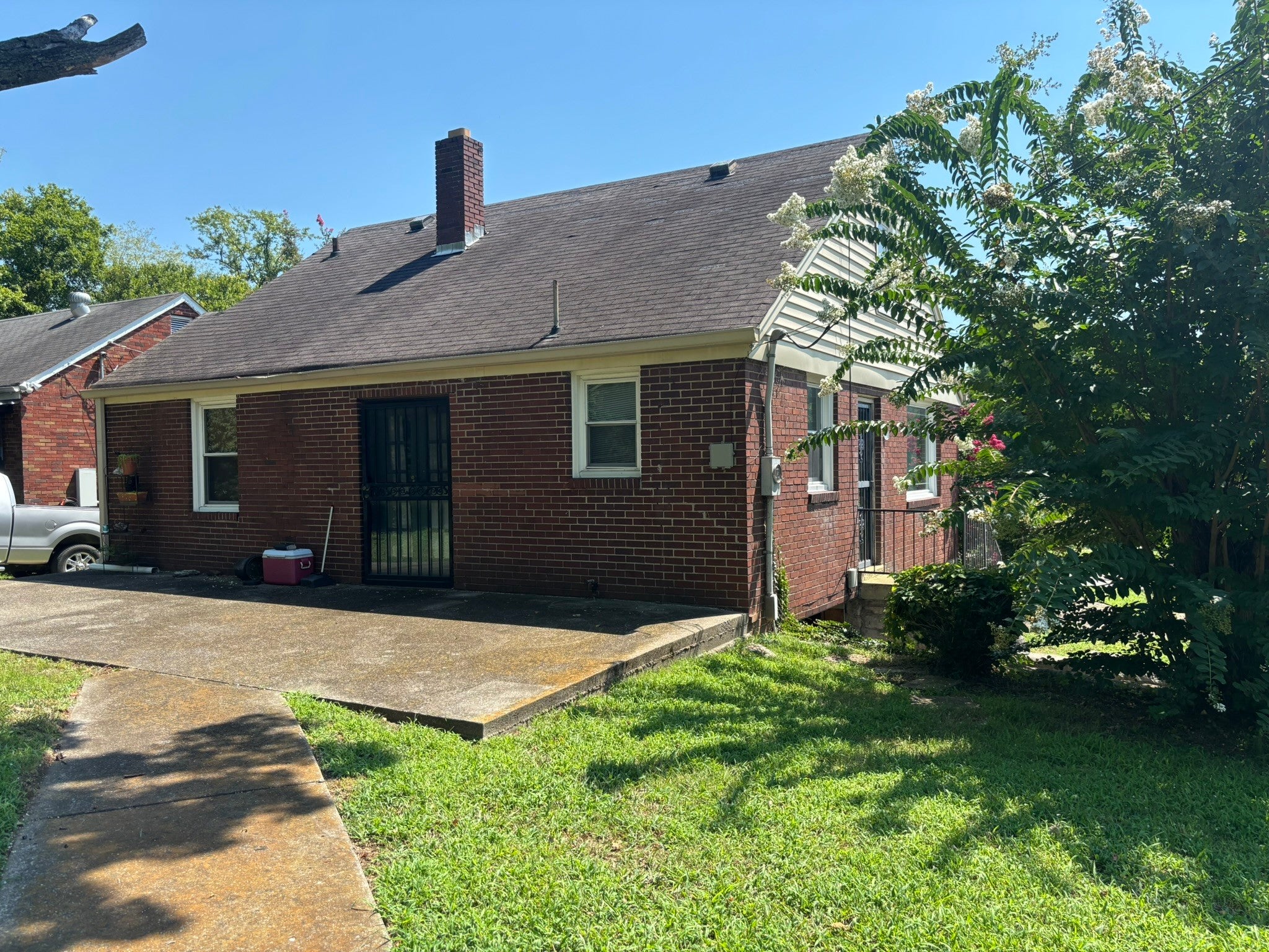 2601 Inga St, Nashville TN 37216 4-bed home, photo 4 of 13