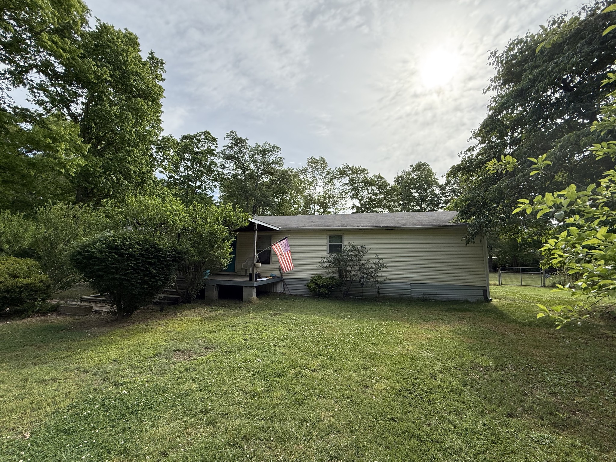 160 Oak Dr