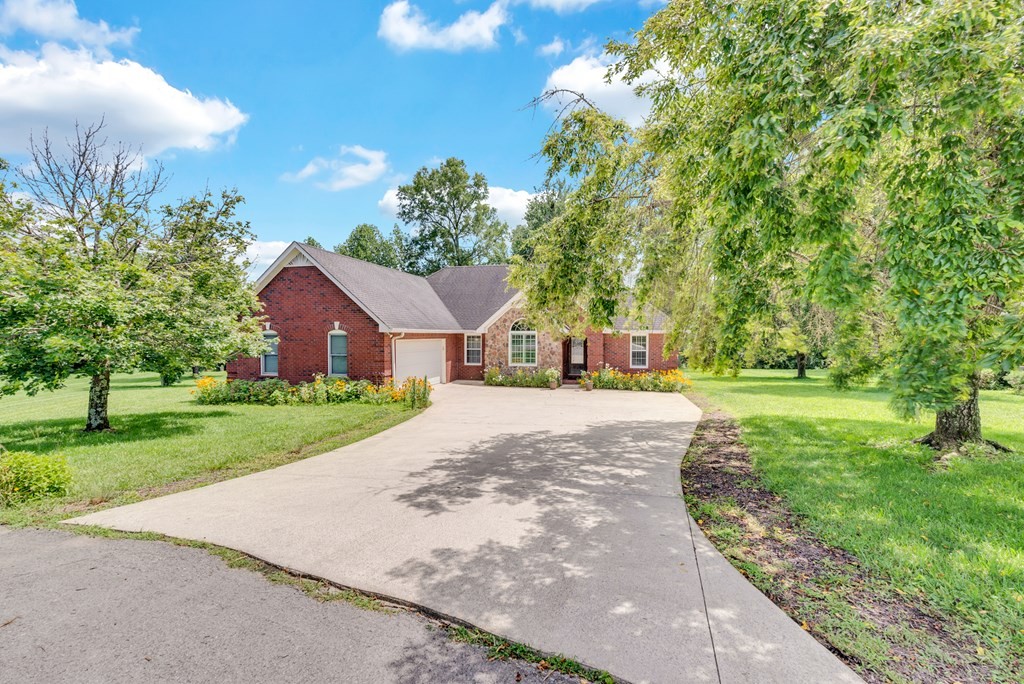 290 Hearthstone Dr