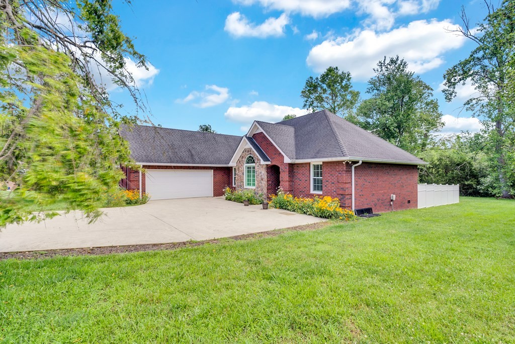 290 Hearthstone Dr