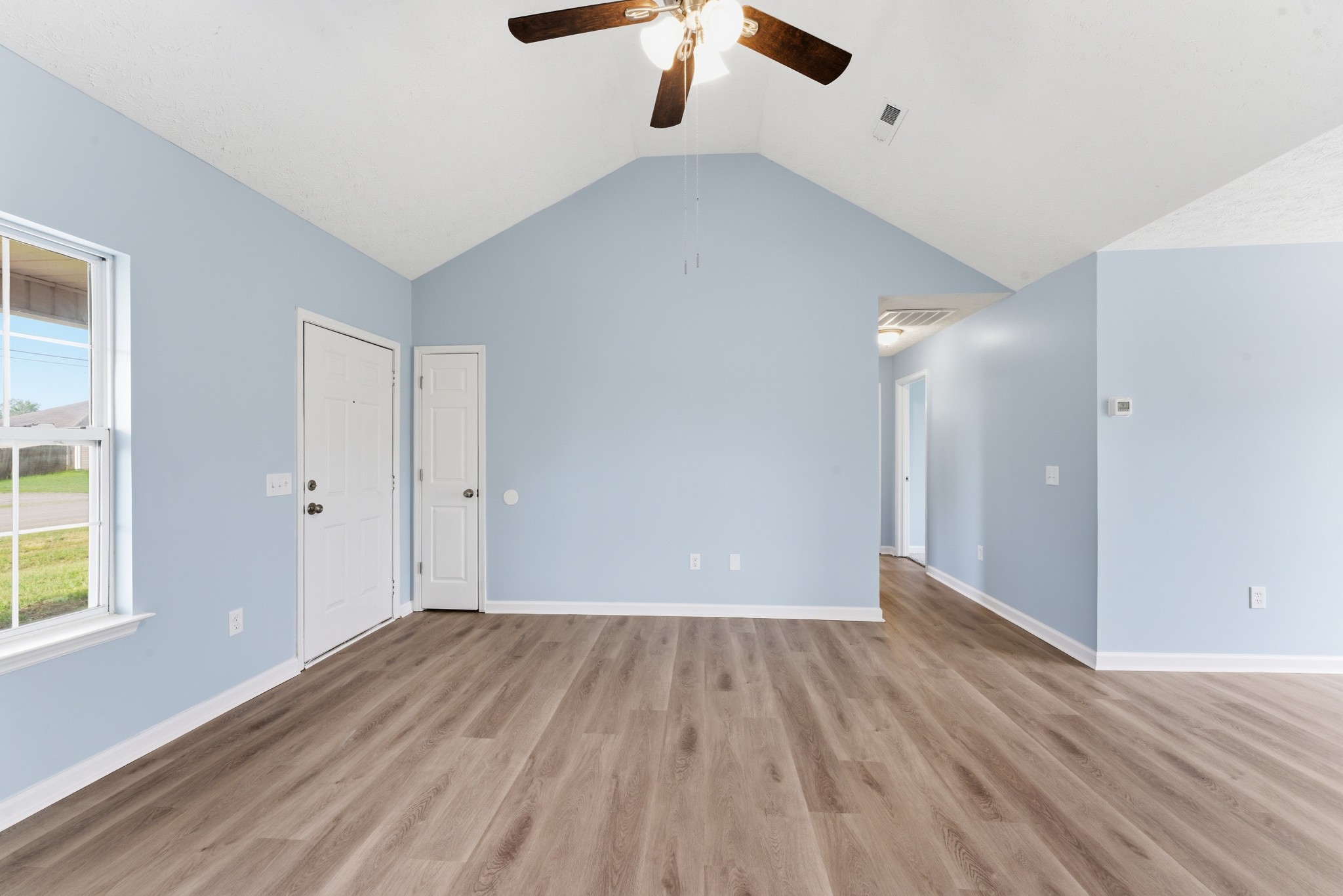 204 Cottonwood Dr