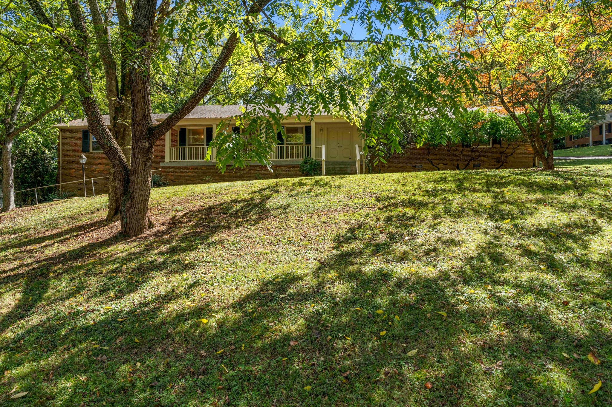 841 Highland Crest Dr