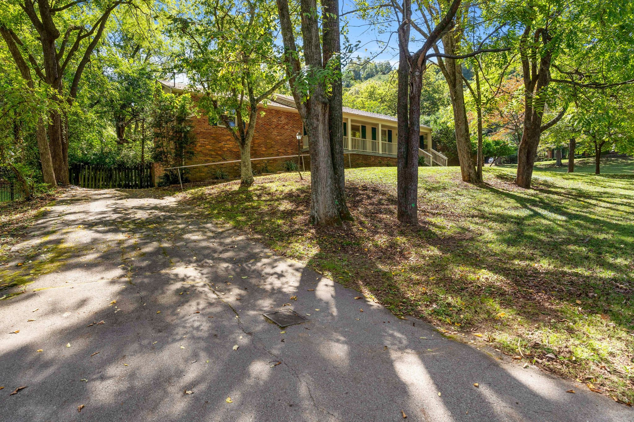 841 Highland Crest Dr