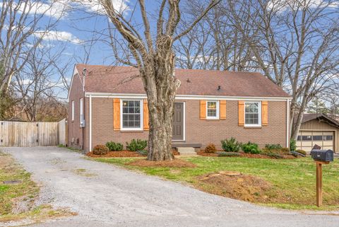 102 Desoto Dr Nashville TN 37210