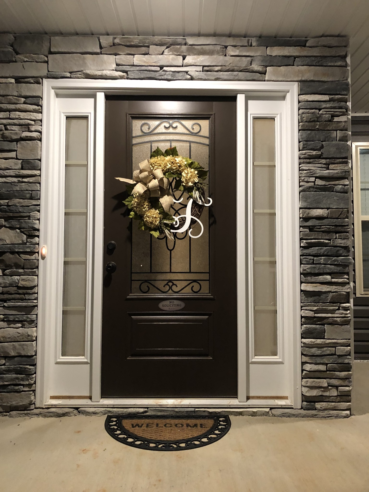 760 Crestone Ln