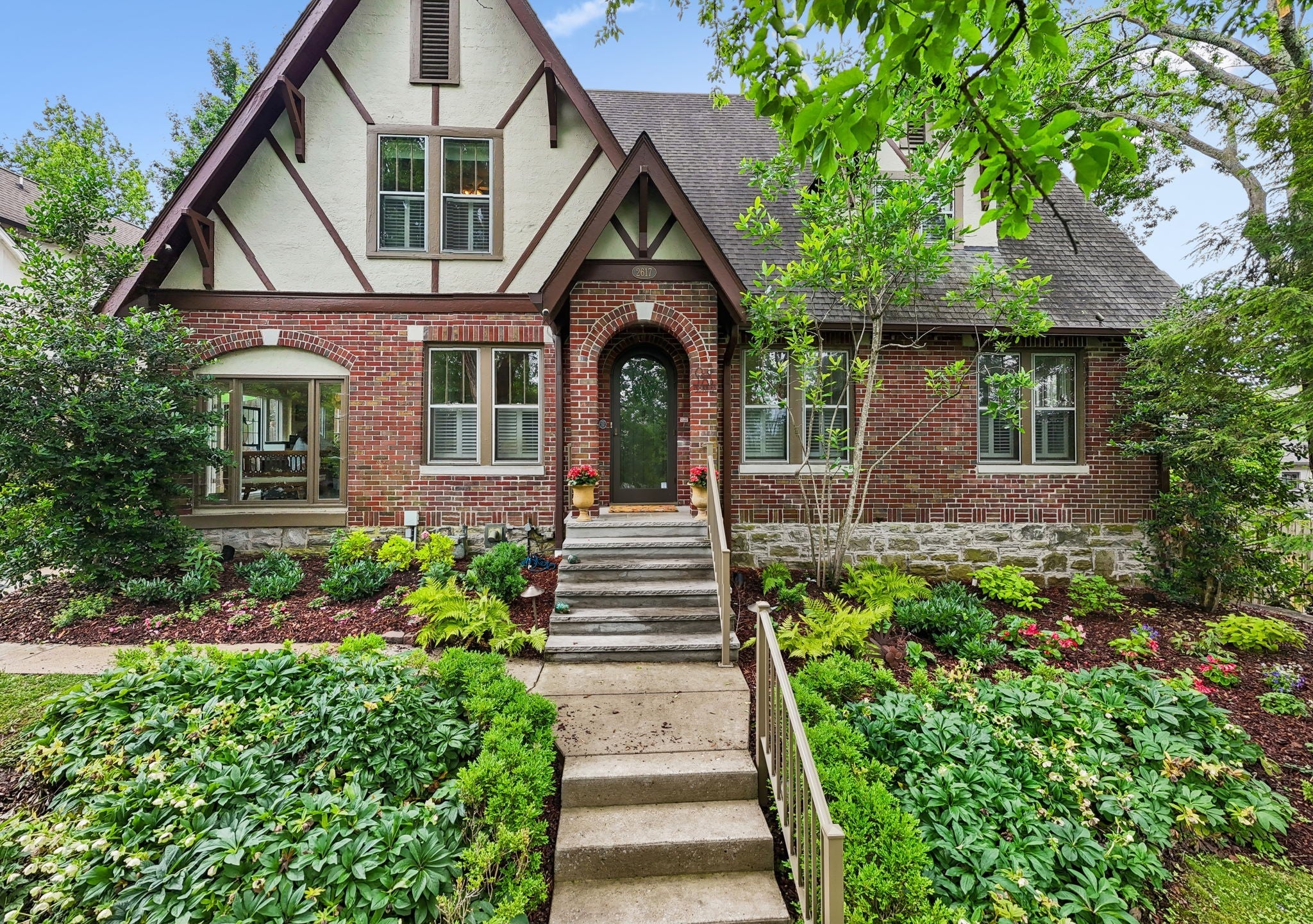 4-bed home for rent in Nashville, TN 37212, 2617 Barton Ave 2617 Barton Ave, Nashville TN 37212 4-bed home, photo 5 of 58