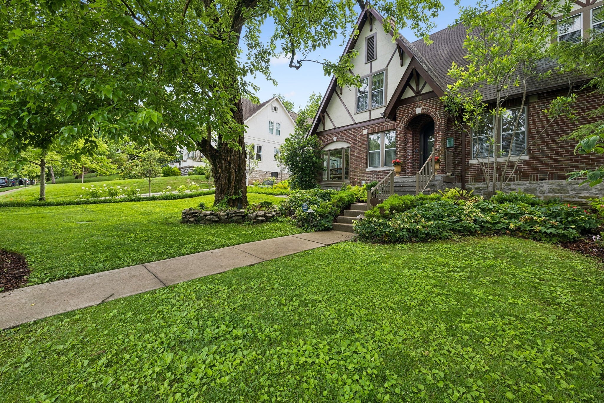 4-bed home for rent in Nashville, TN 37212, 2617 Barton Ave 2617 Barton Ave, Nashville TN 37212 4-bed home, photo 3 of 58
