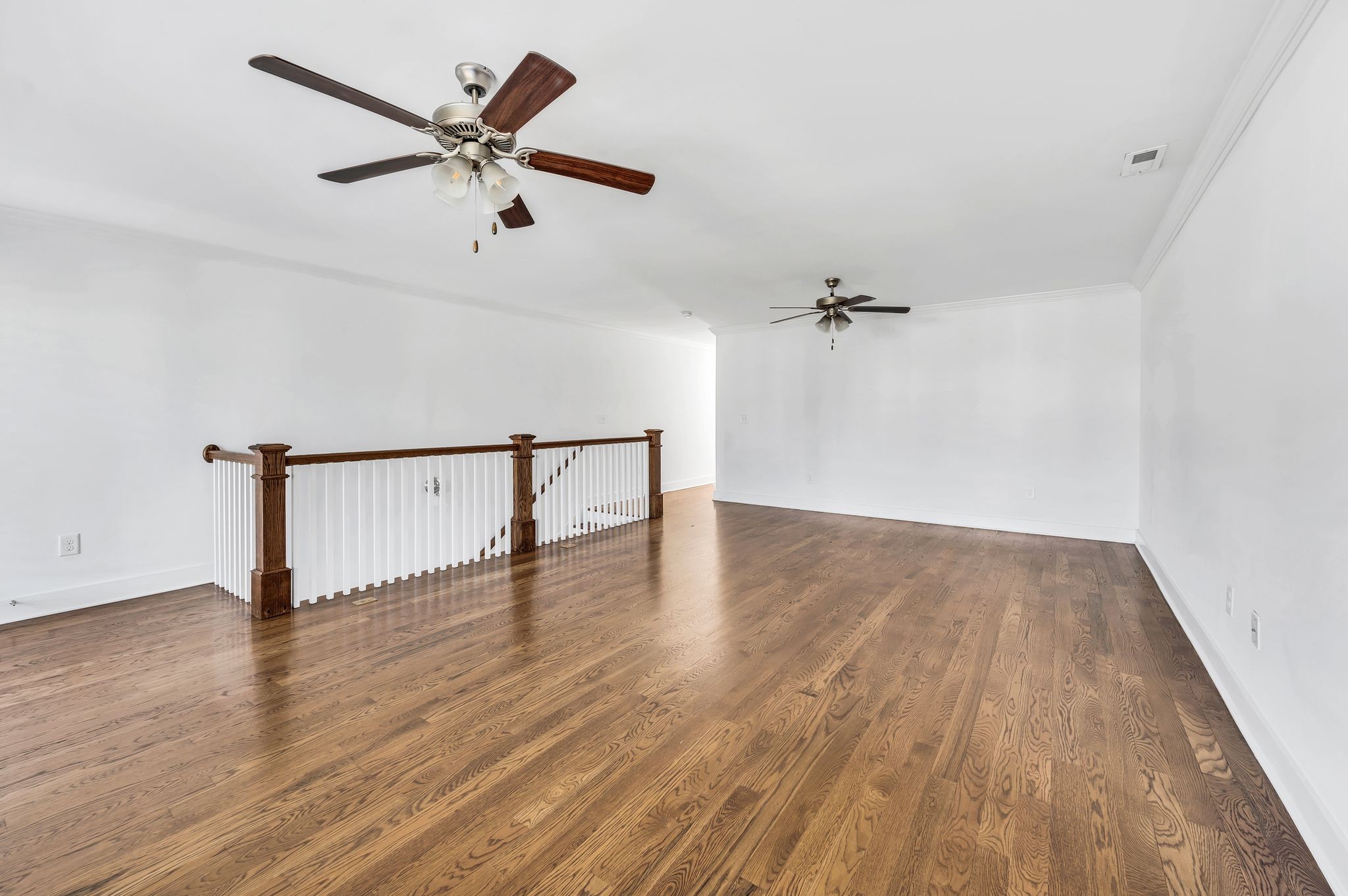 Nashville, Tennessee 37209, United States, 3 Bedrooms Bedrooms, ,3 BathroomsBathrooms,Residential,Active,40319