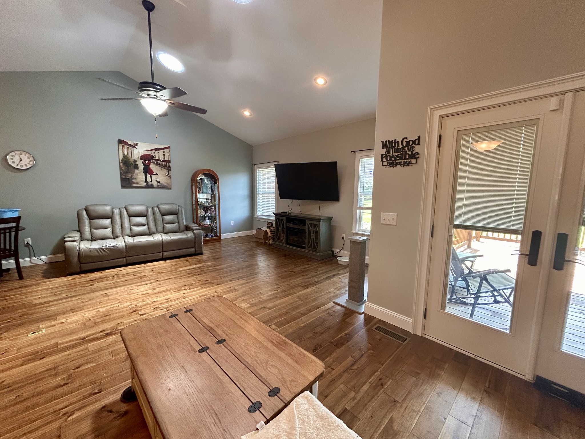 139 Genesis Ave