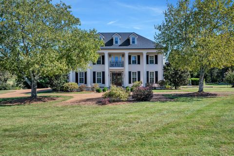 Photo of 1860 Old Natchez Trce, Franklin, TN 37069 (MLS # 3149263)