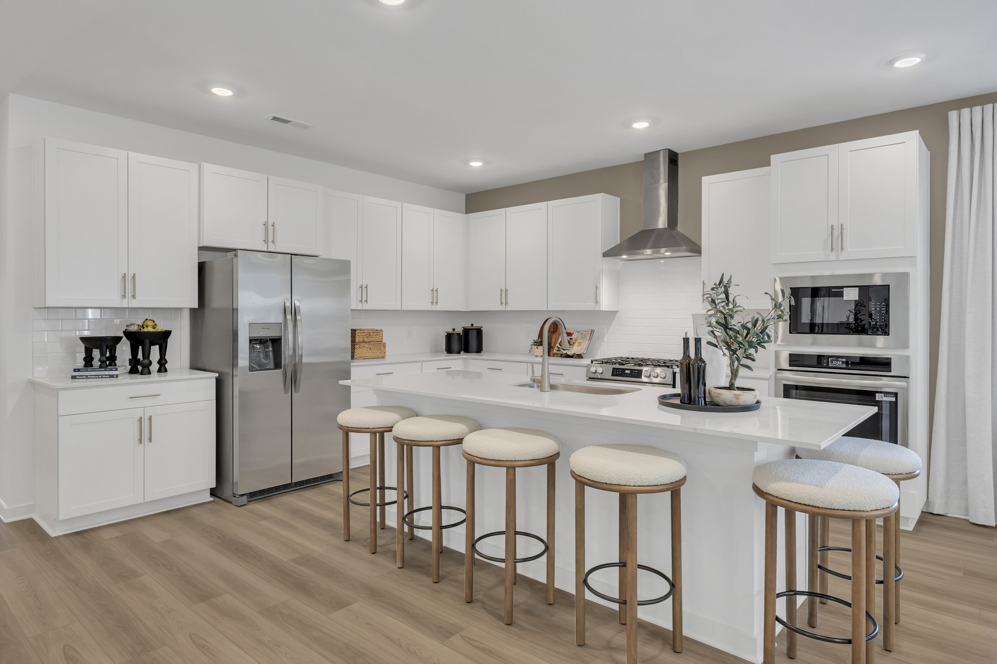 555 Sugarberry Court