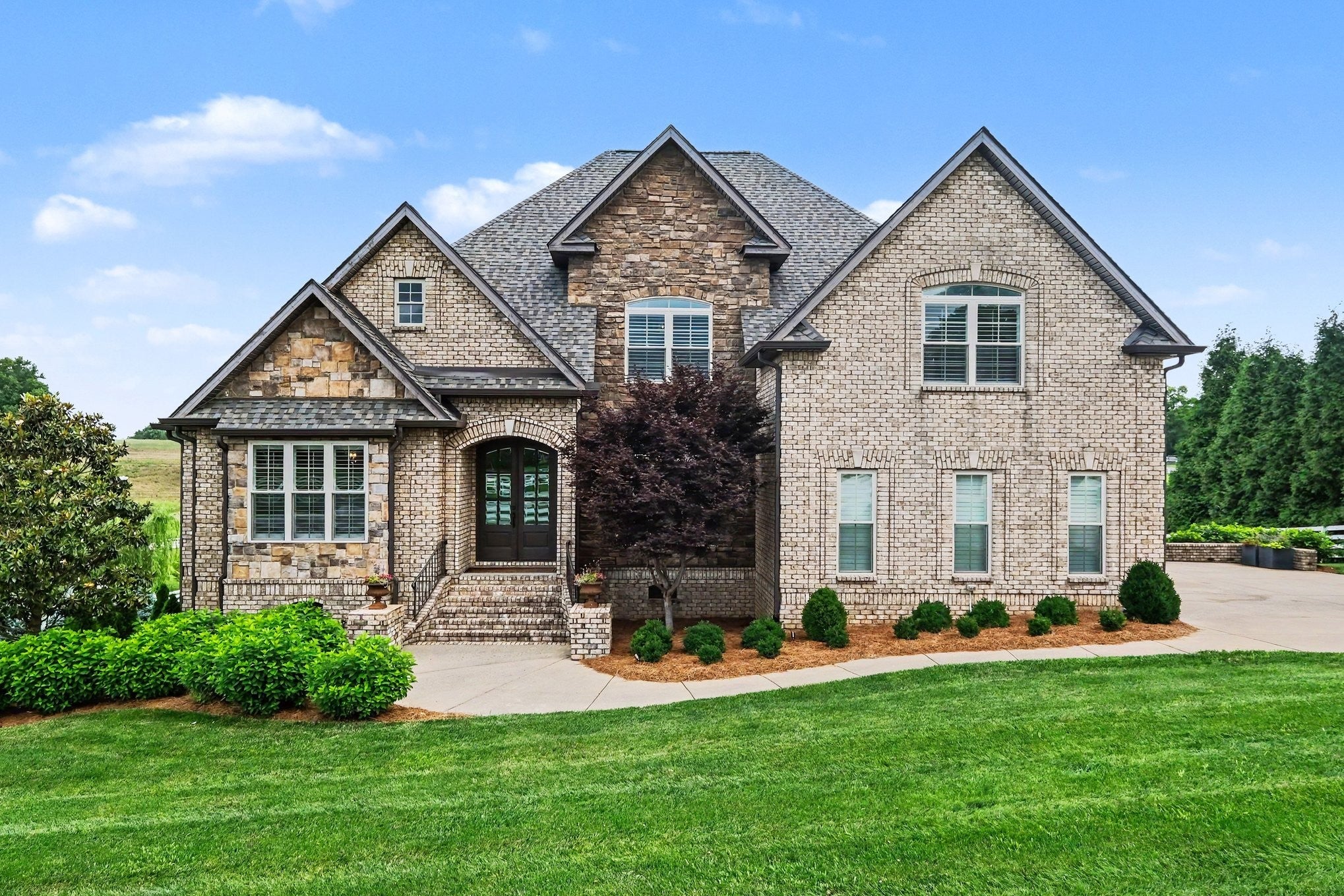 7219 Magnolia Valley Dr