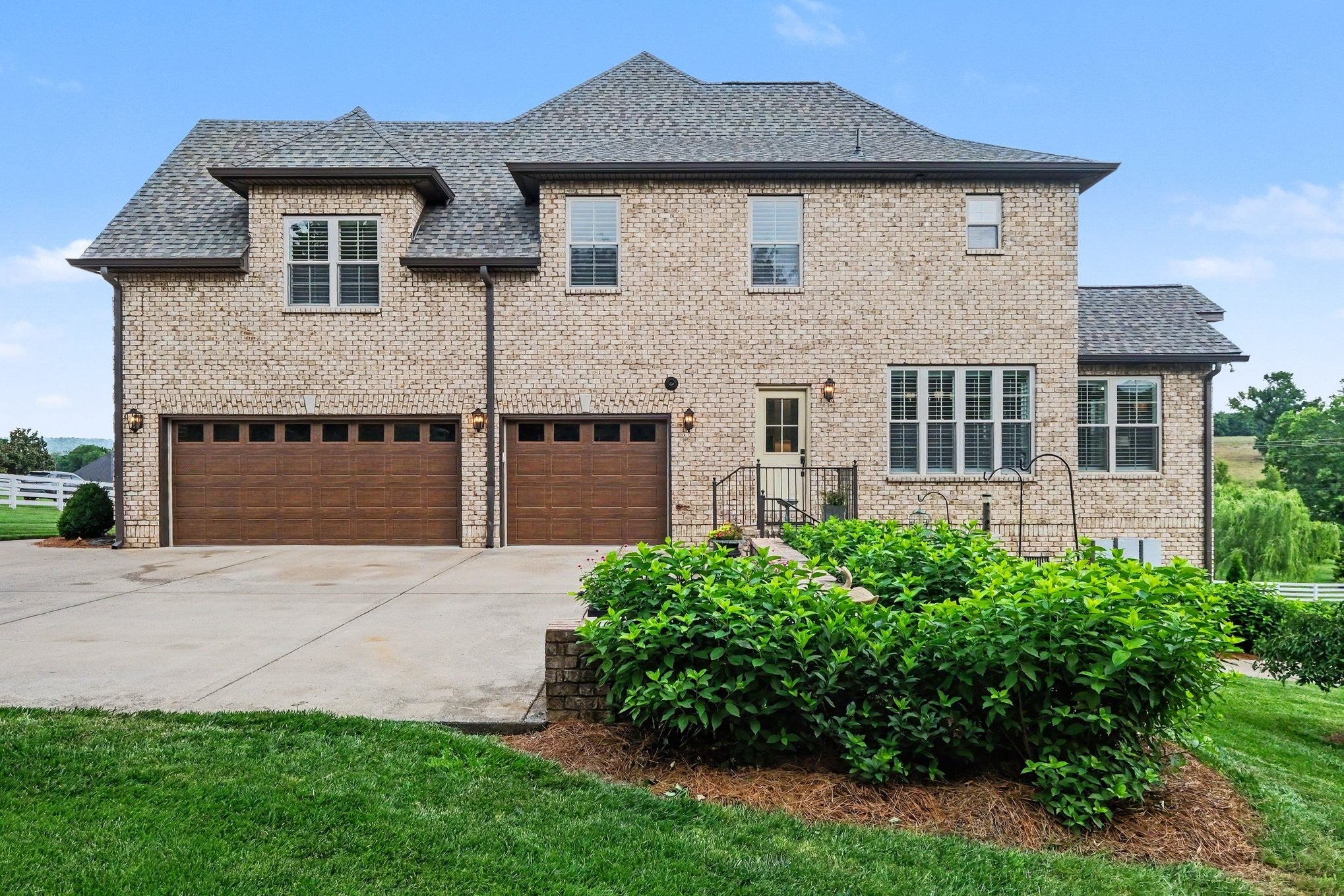 7219 Magnolia Valley Dr