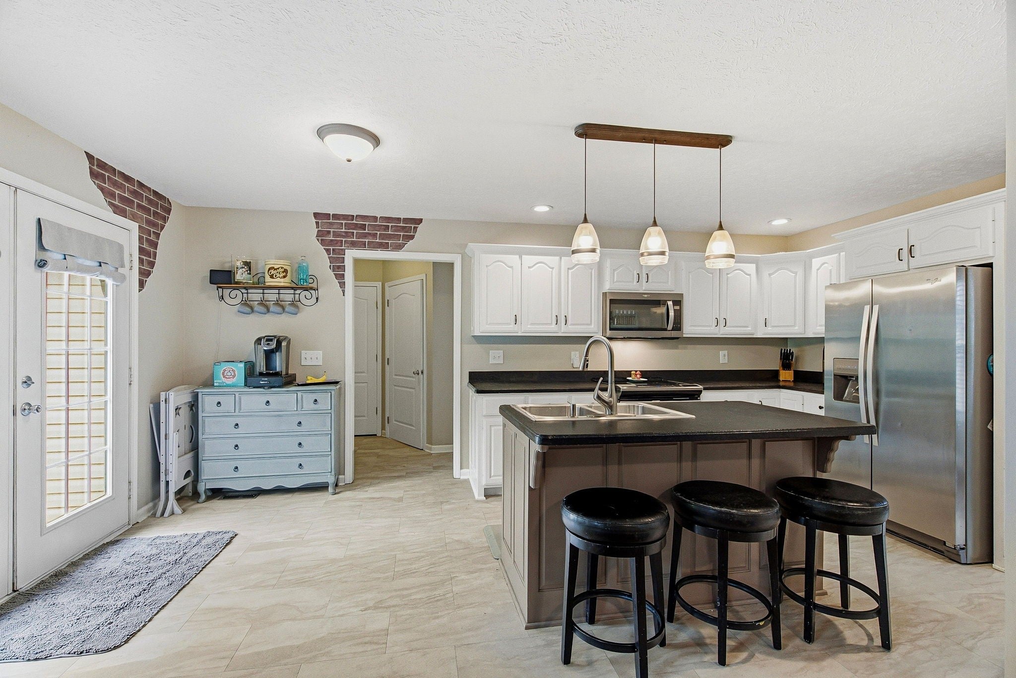 1002 Washington Dr