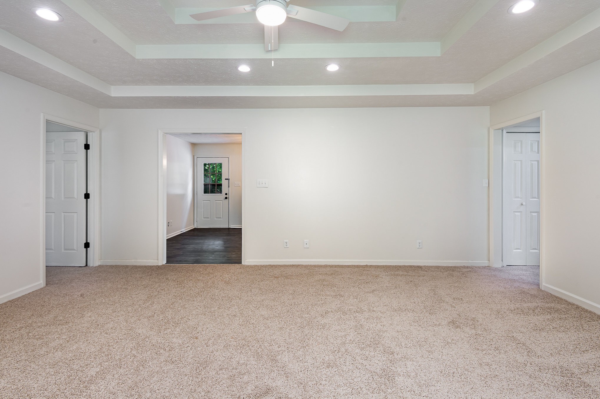 301 Oak Point Ter