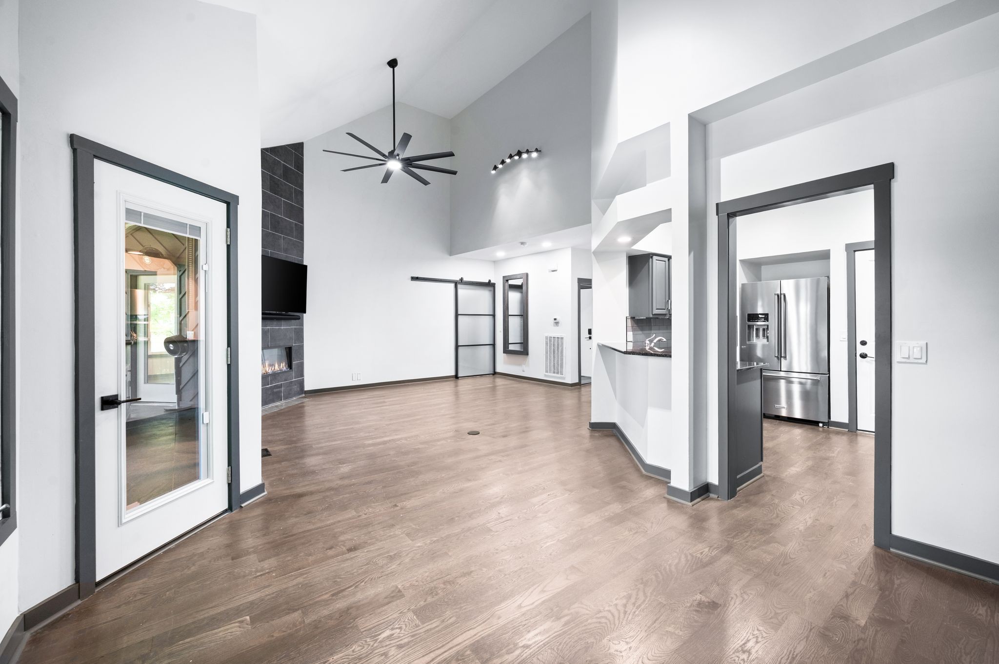 Nashville, Tennessee 37221, United States, 2 Bedrooms Bedrooms, ,2 BathroomsBathrooms,Residential,Active,165748