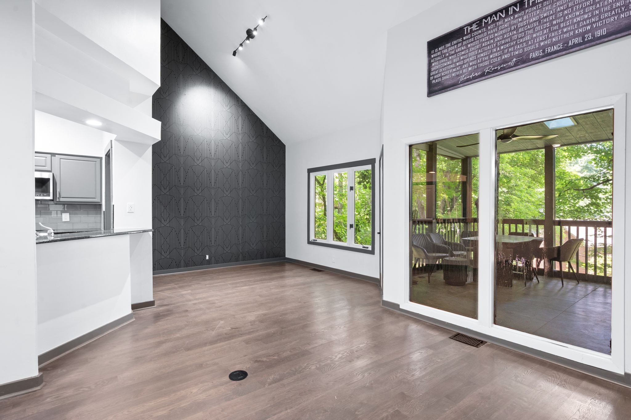 Nashville, Tennessee 37221, United States, 2 Bedrooms Bedrooms, ,2 BathroomsBathrooms,Residential,Active,165748