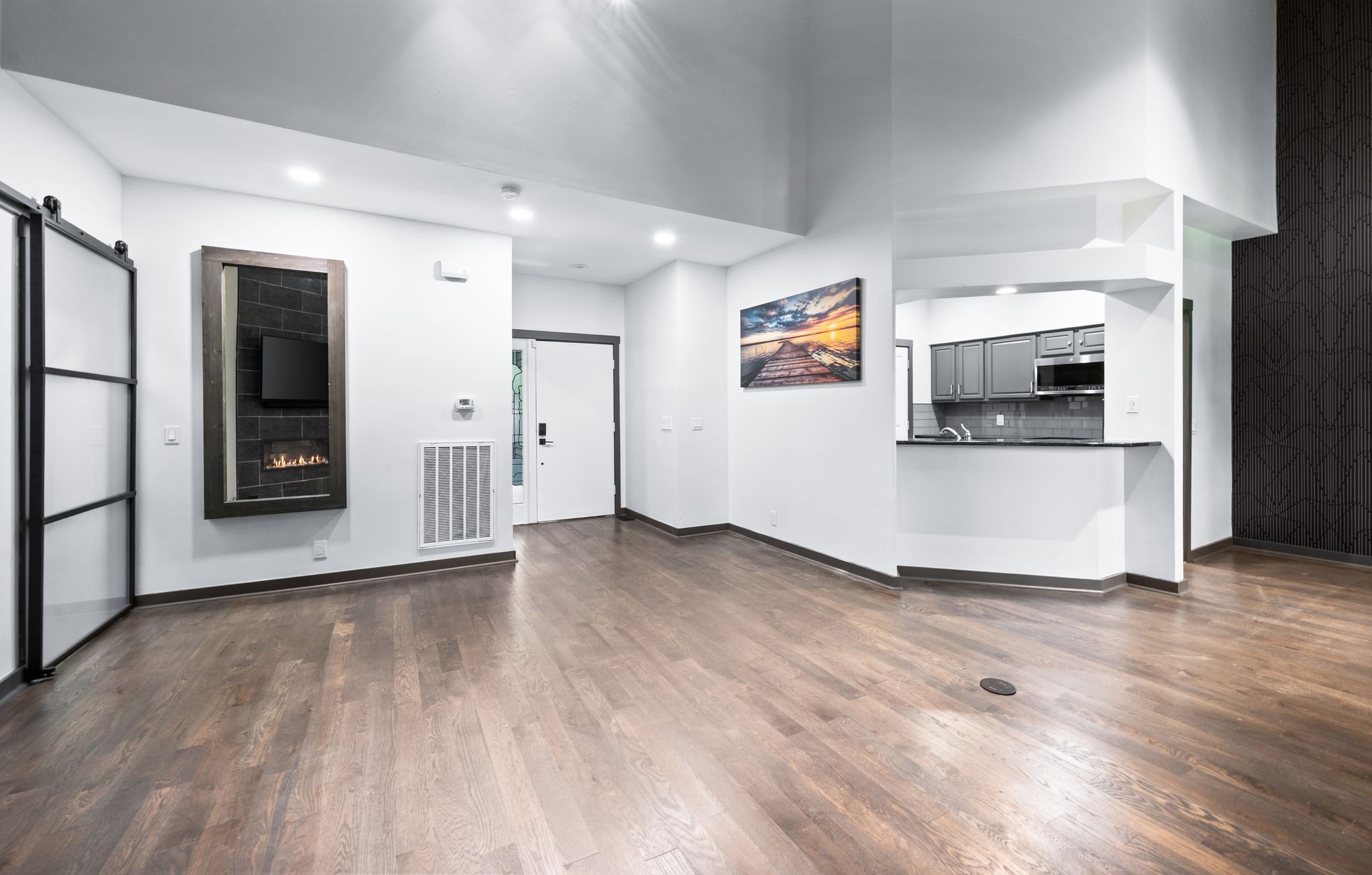 Nashville, Tennessee 37221, United States, 2 Bedrooms Bedrooms, ,2 BathroomsBathrooms,Residential,Active,165748