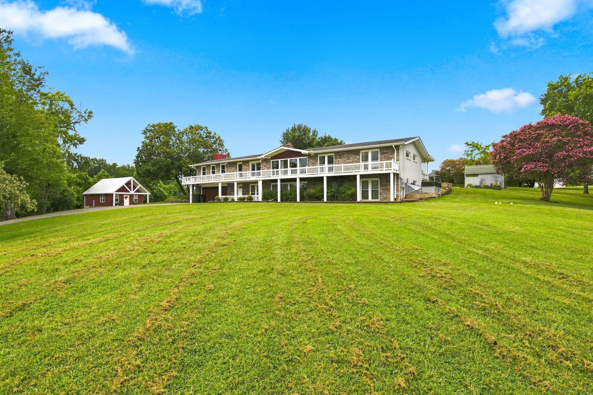 344 Peach Valley Rd