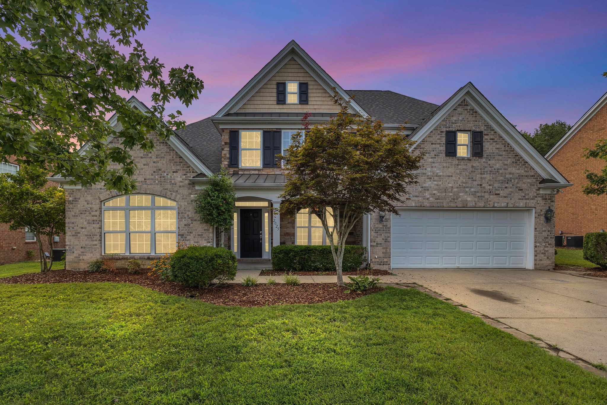 2025 Delaware Dr