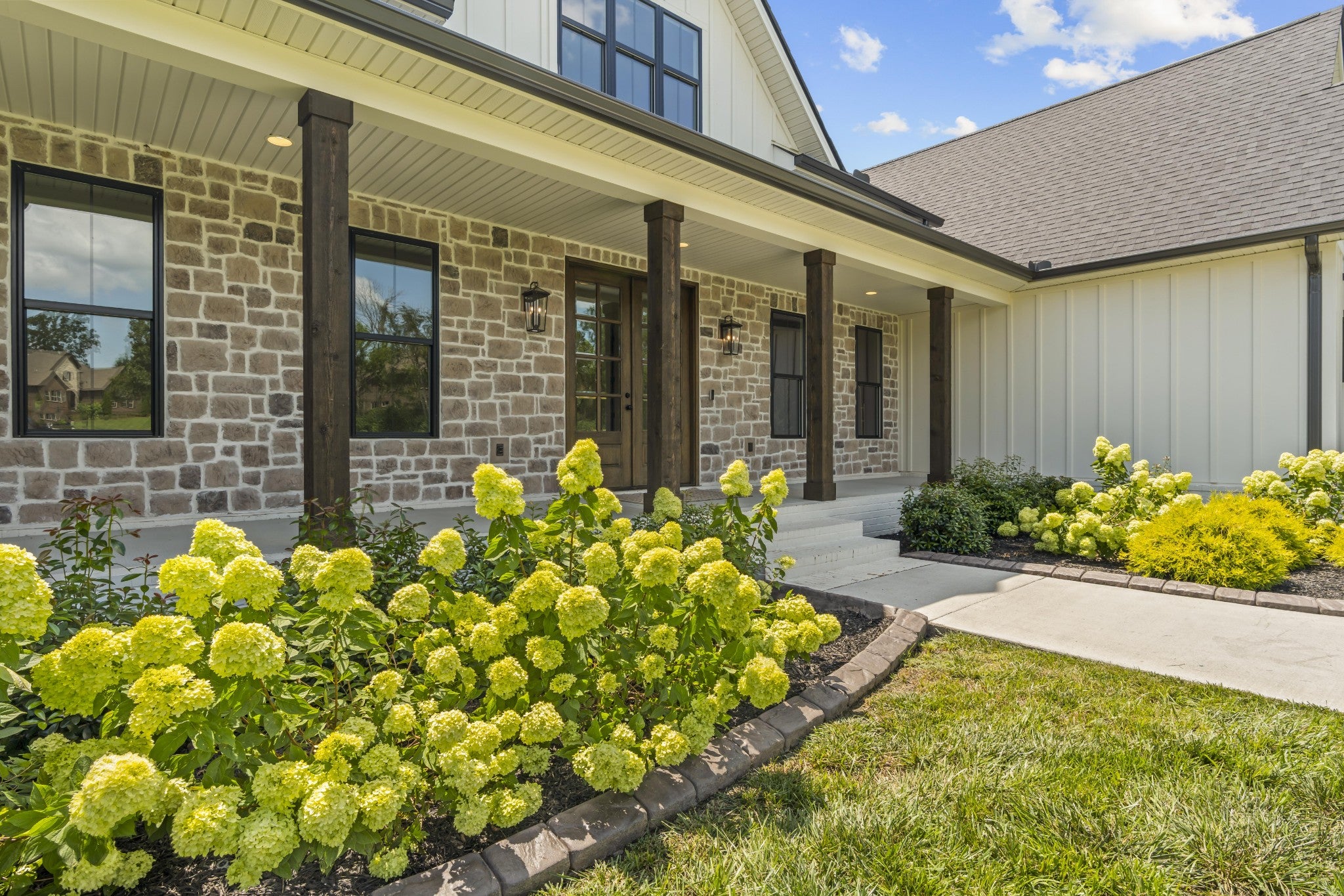 218 Breckenridge Glen Dr