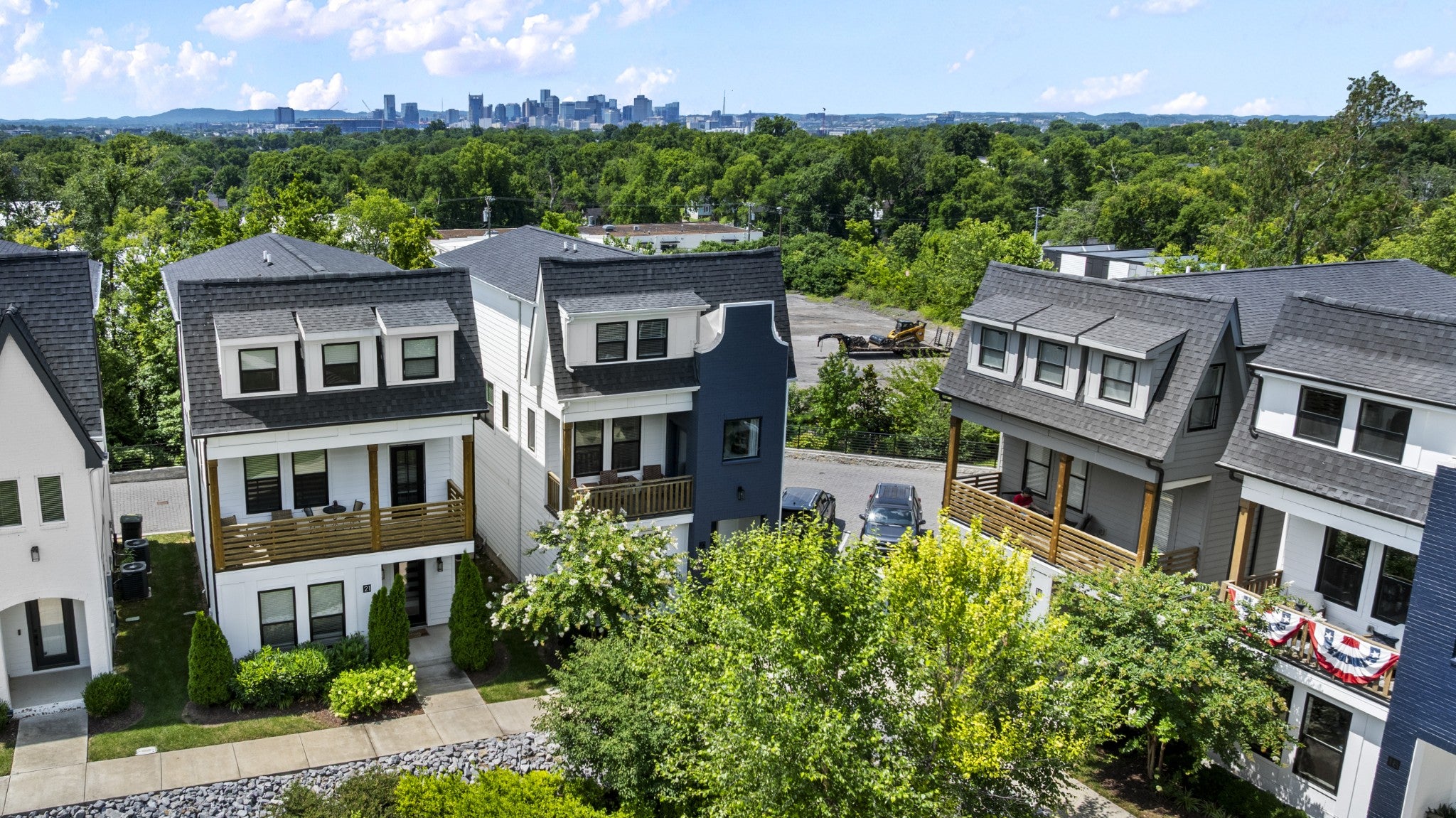 530 Edwin St 20