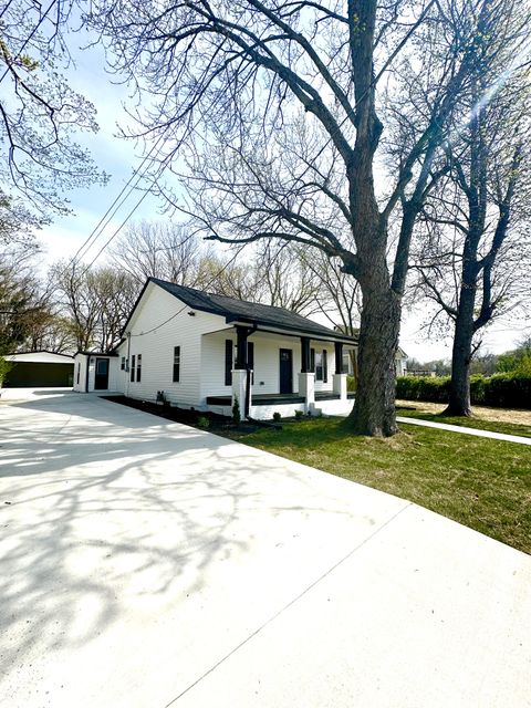 120 S Columbia Ave, Lawrenceburg, TN 38464 - MLS#: 2810946