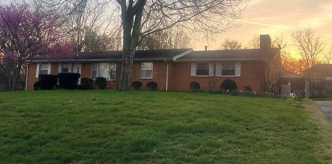 1311 Oak Hill Dr Clarksville TN 37040