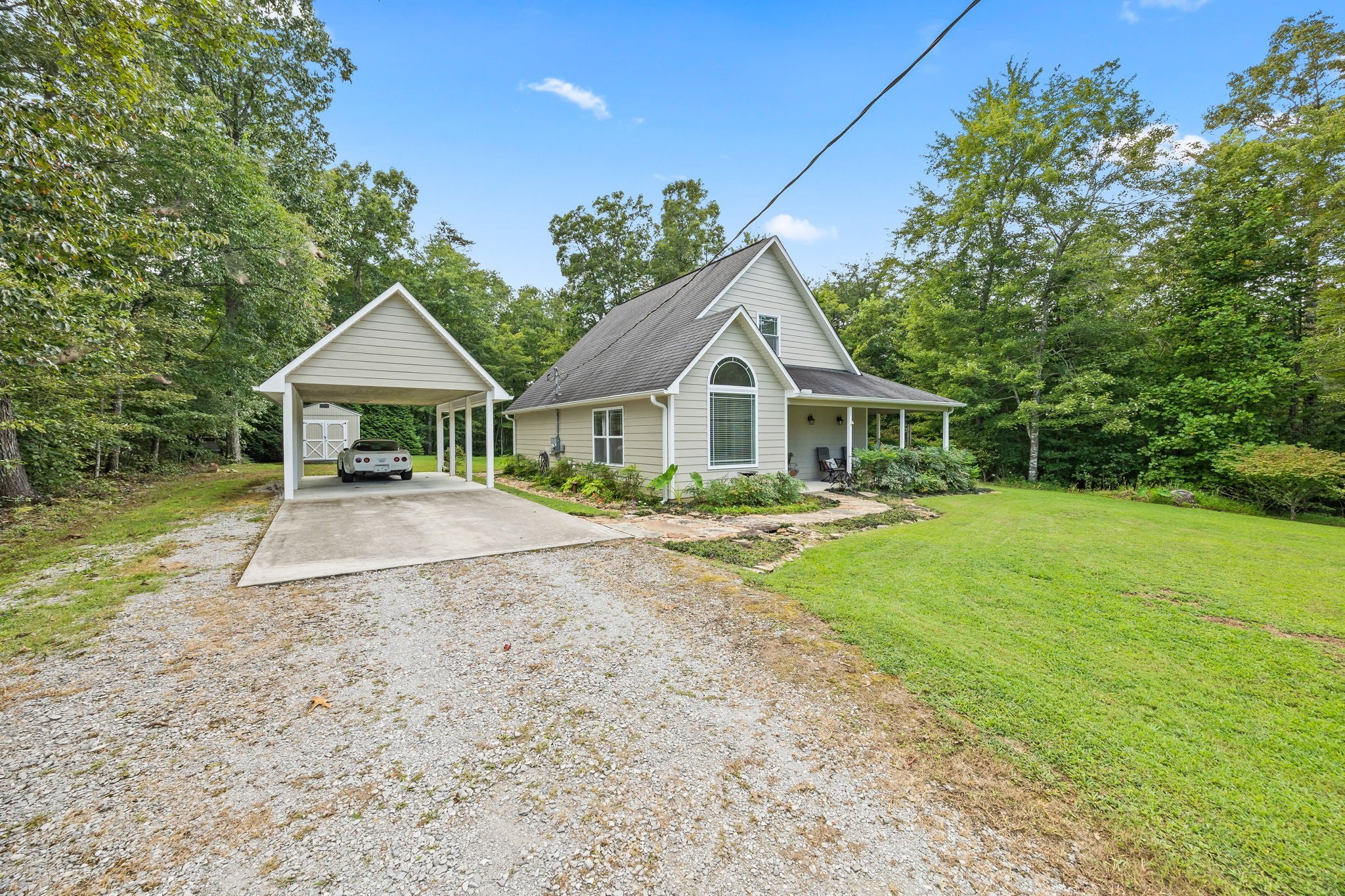 159 Honeysuckle Rd