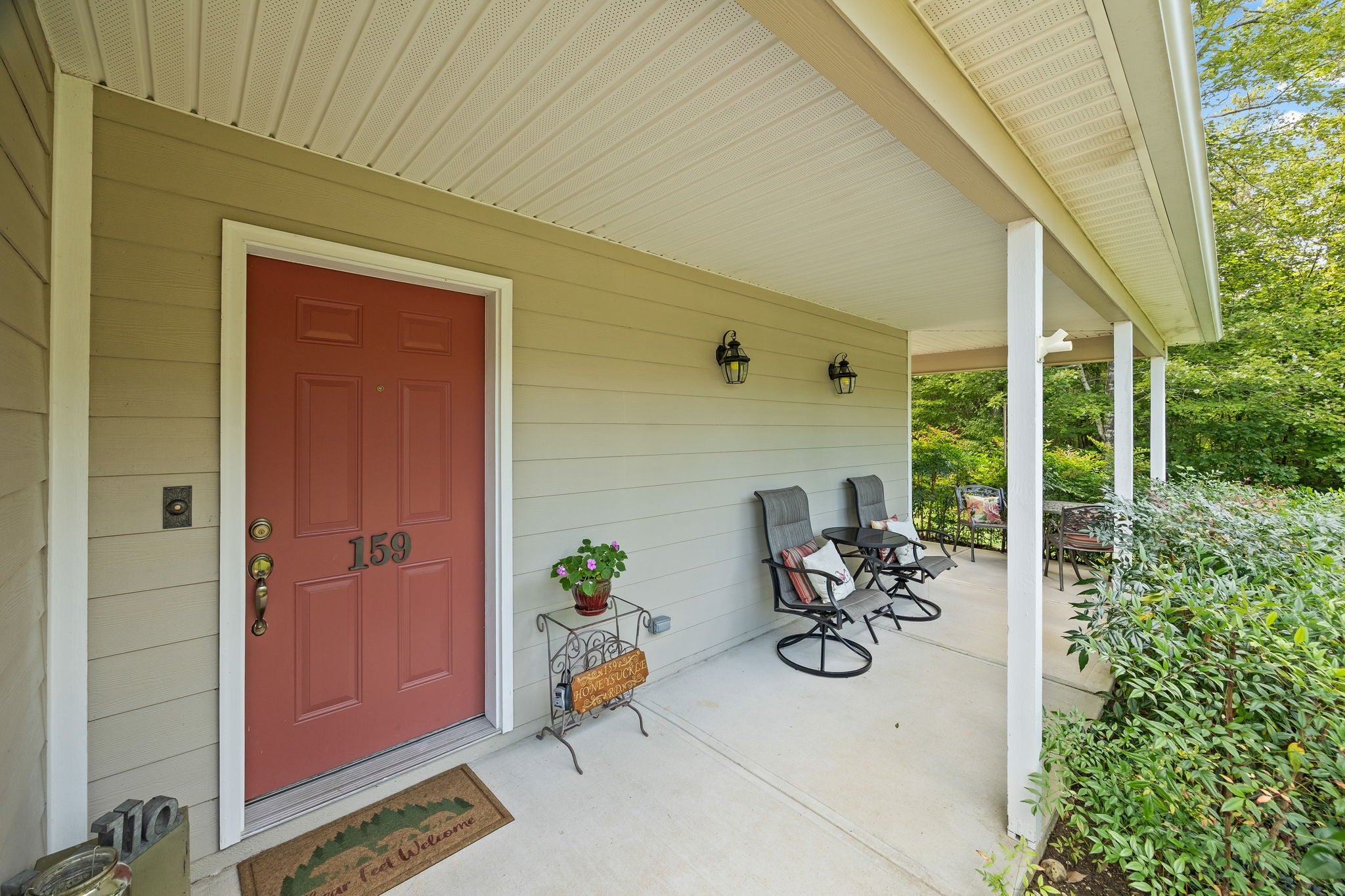 159 Honeysuckle Rd