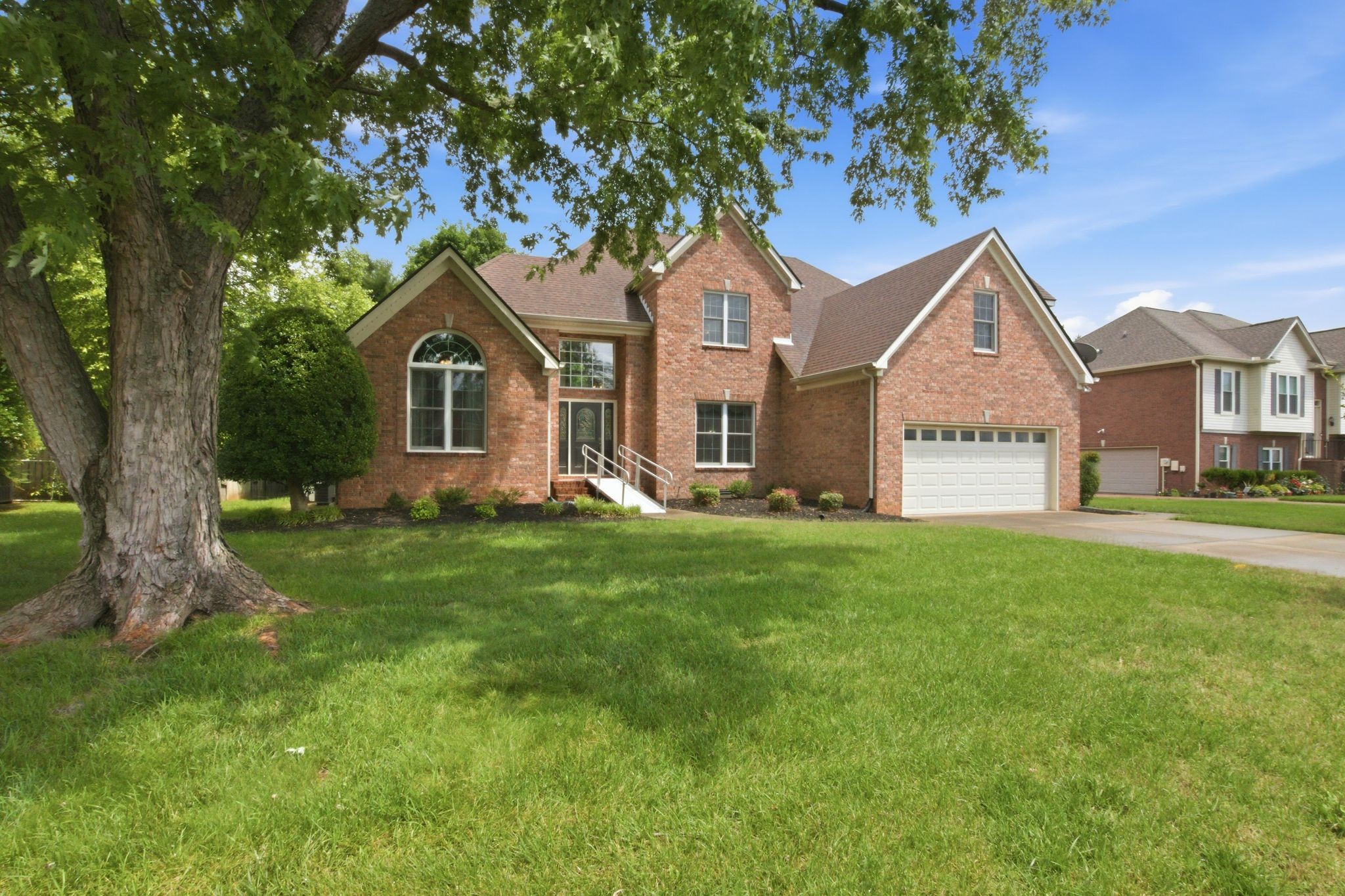 1823 Azure Way
