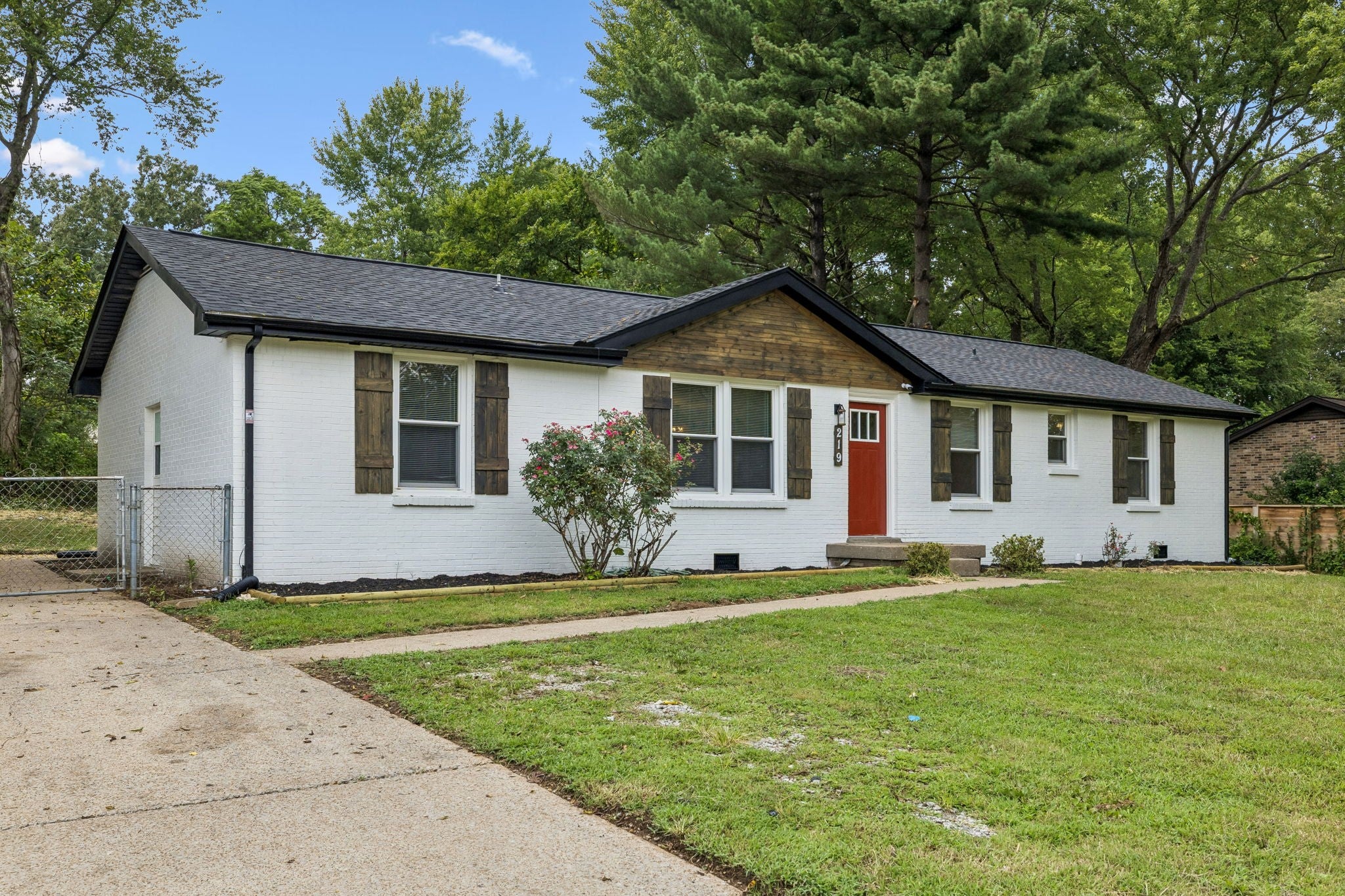 219 Morningside Dr