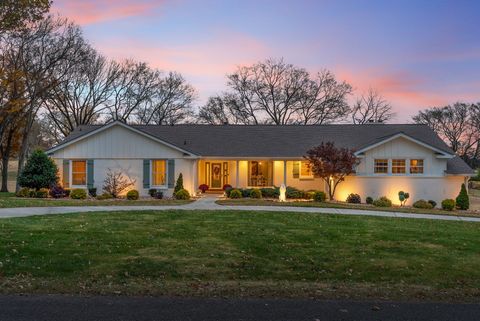 122 Fairways Dr Hendersonville TN 37075