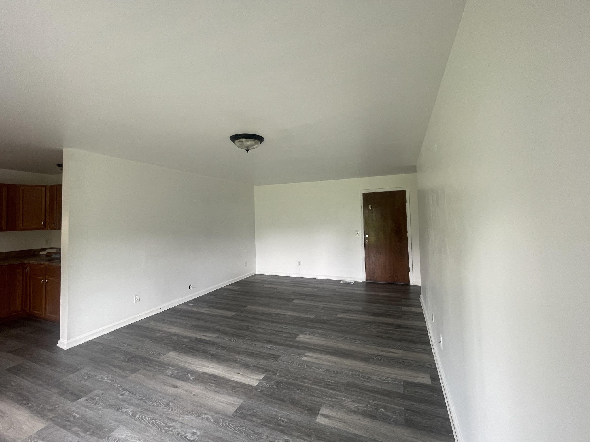 613 Hillsboro Rd D15