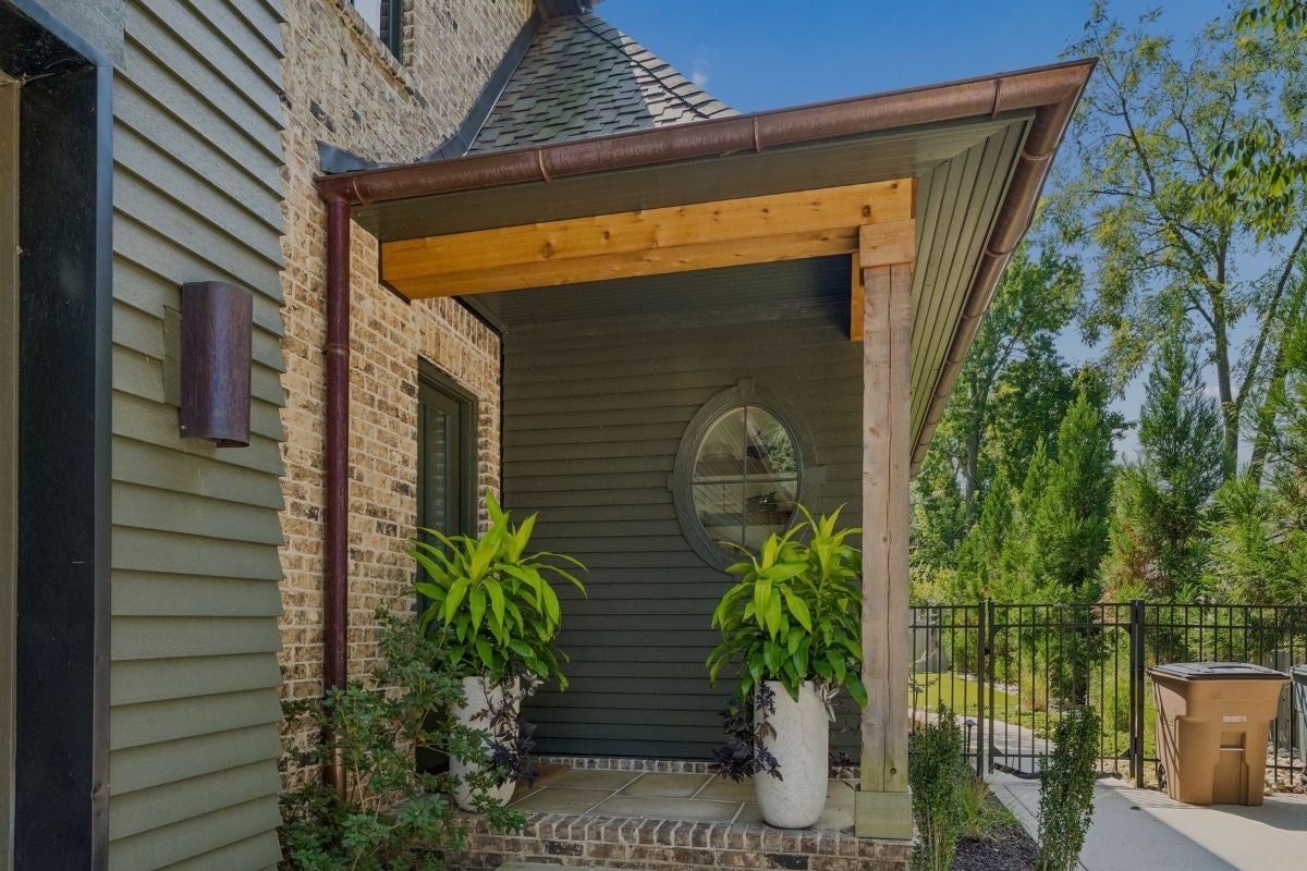 129 Haverford Dr