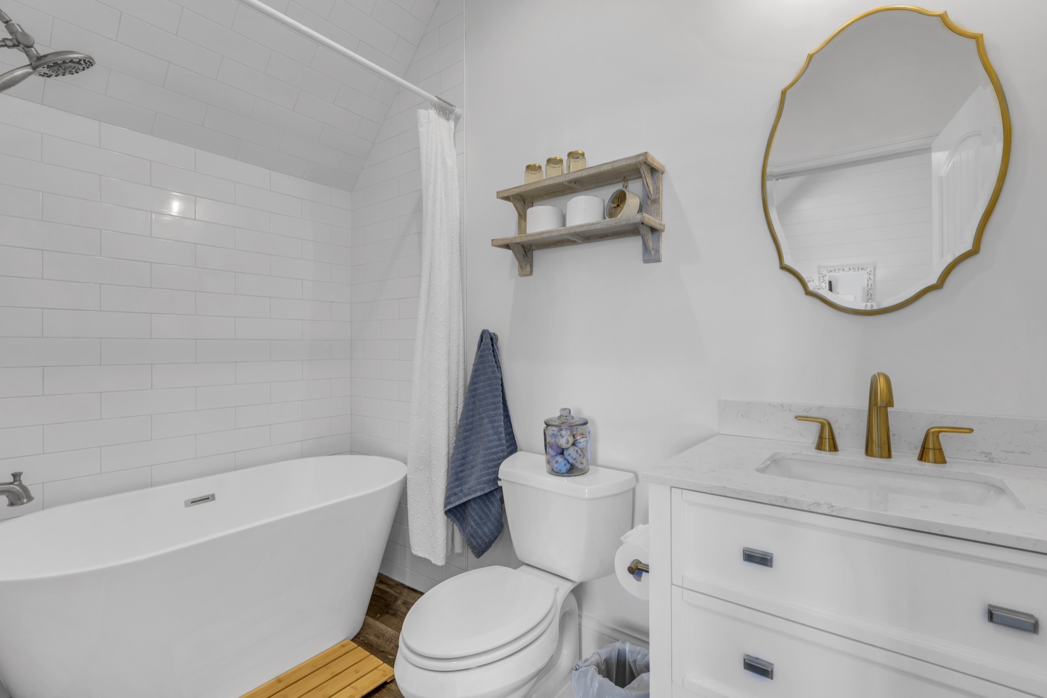 Lewisburg, Tennessee 37091, United States, 4 Bedrooms Bedrooms, ,6 BathroomsBathrooms,Residential,Active,76781