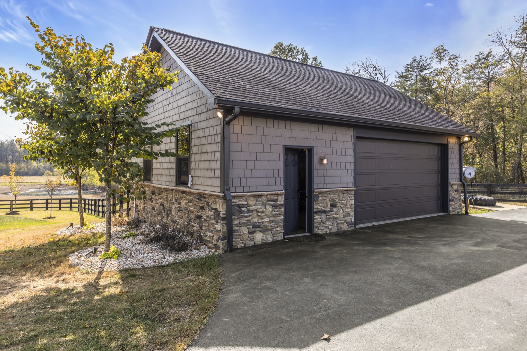 Lewisburg, Tennessee 37091, United States, 4 Bedrooms Bedrooms, ,6 BathroomsBathrooms,Residential,Active,76781