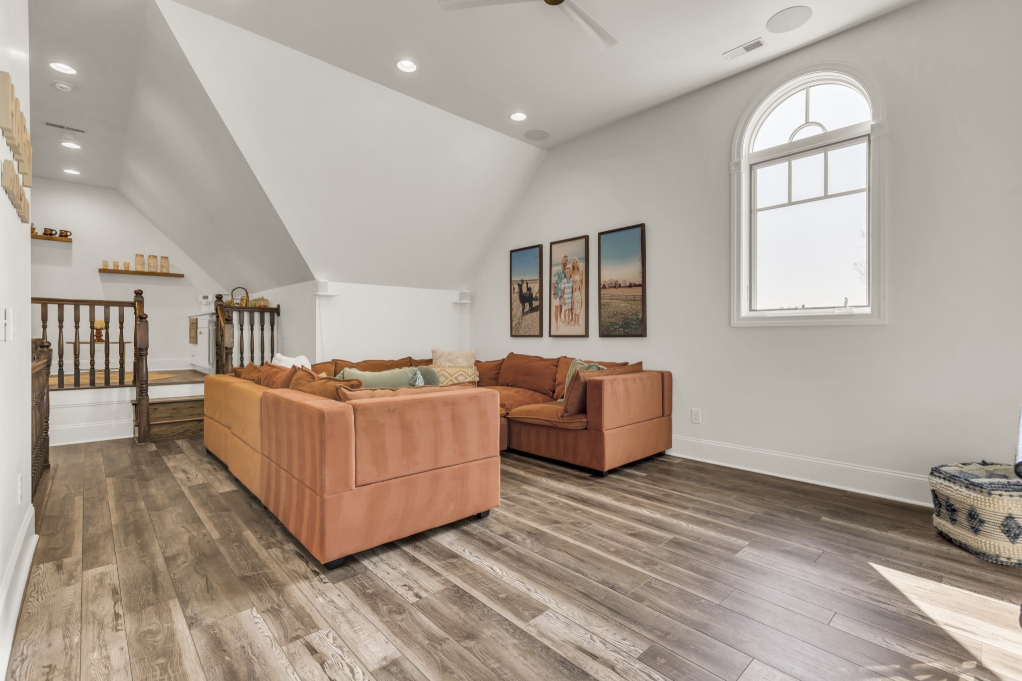 Lewisburg, Tennessee 37091, United States, 4 Bedrooms Bedrooms, ,6 BathroomsBathrooms,Residential,Active,76781