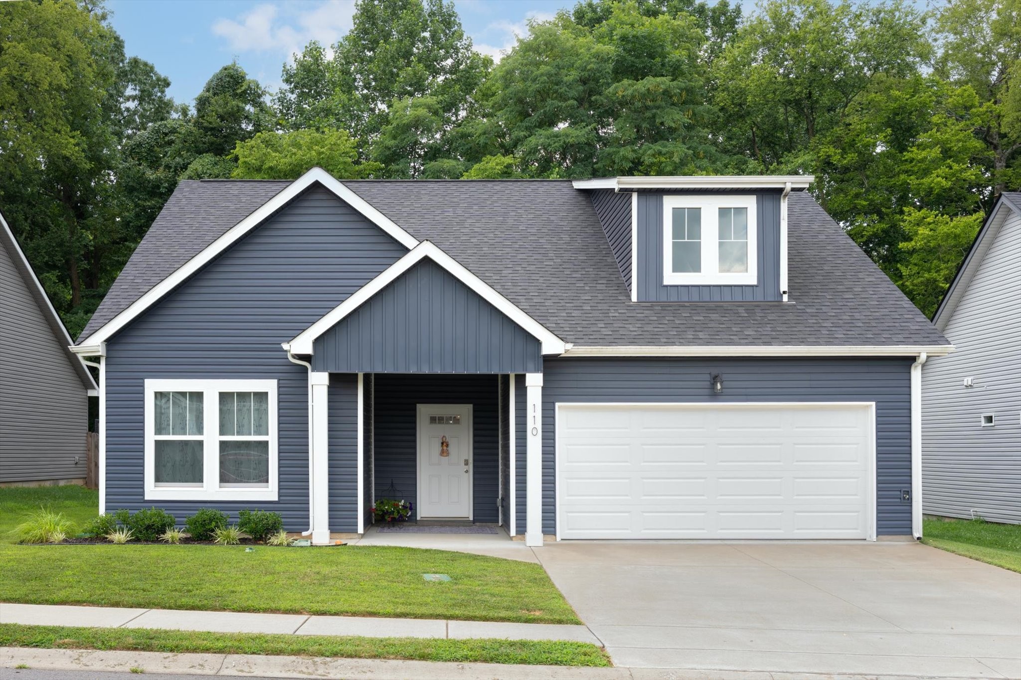 110 Lucerne Ln