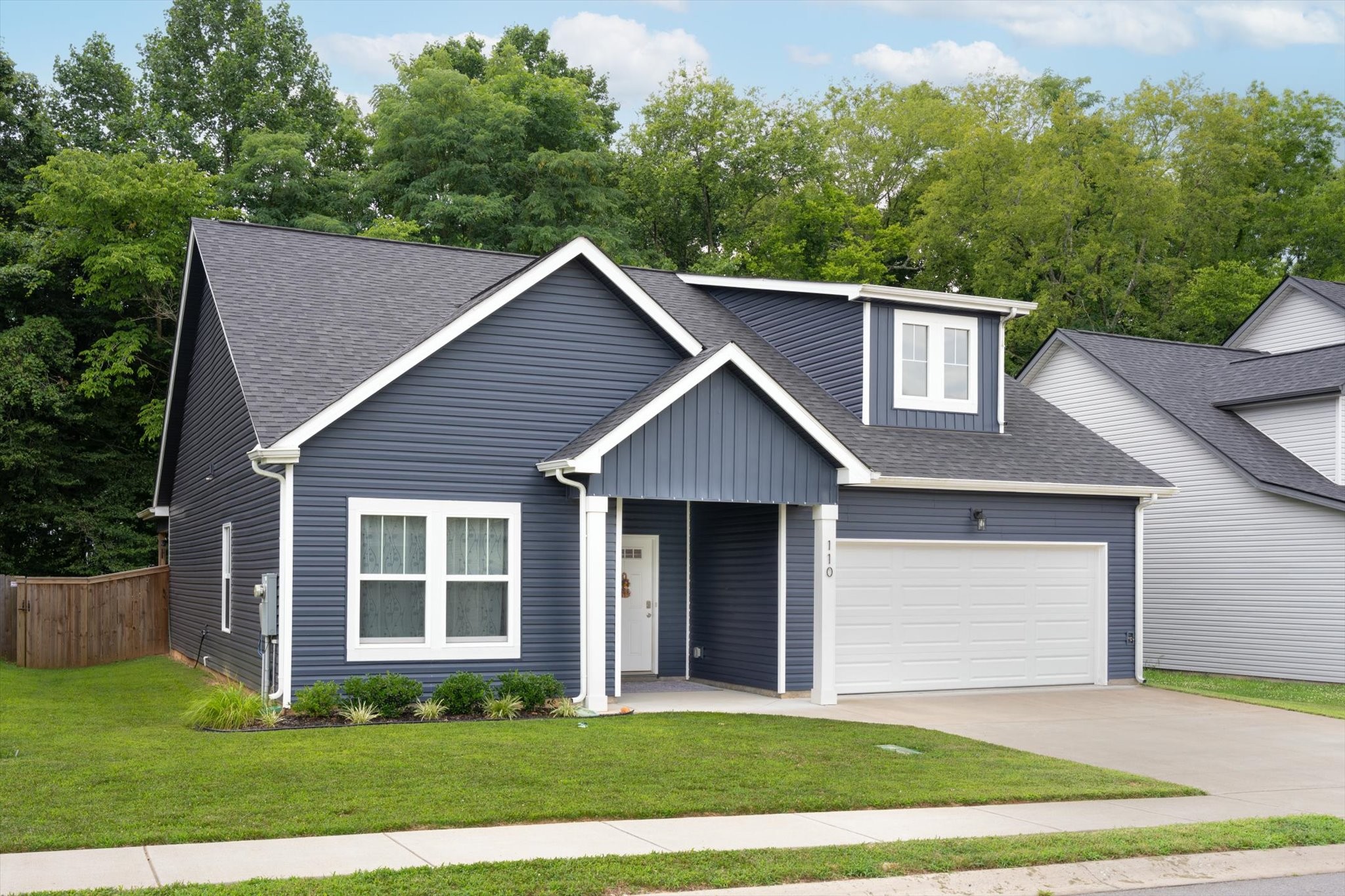 110 Lucerne Ln