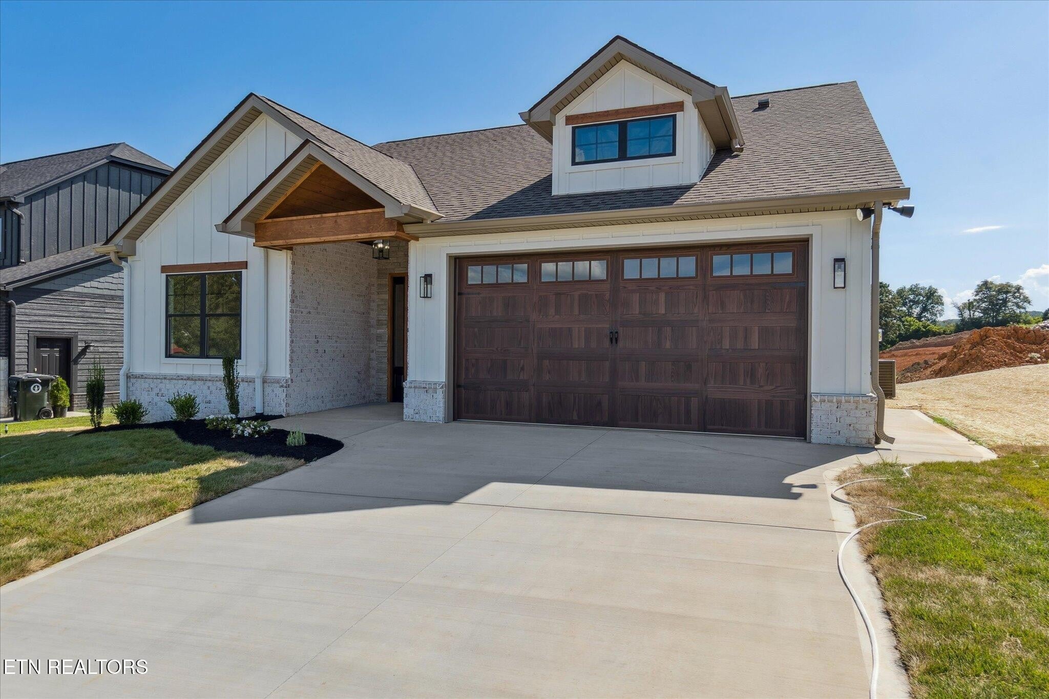 3017 Bridgewater Blvd
