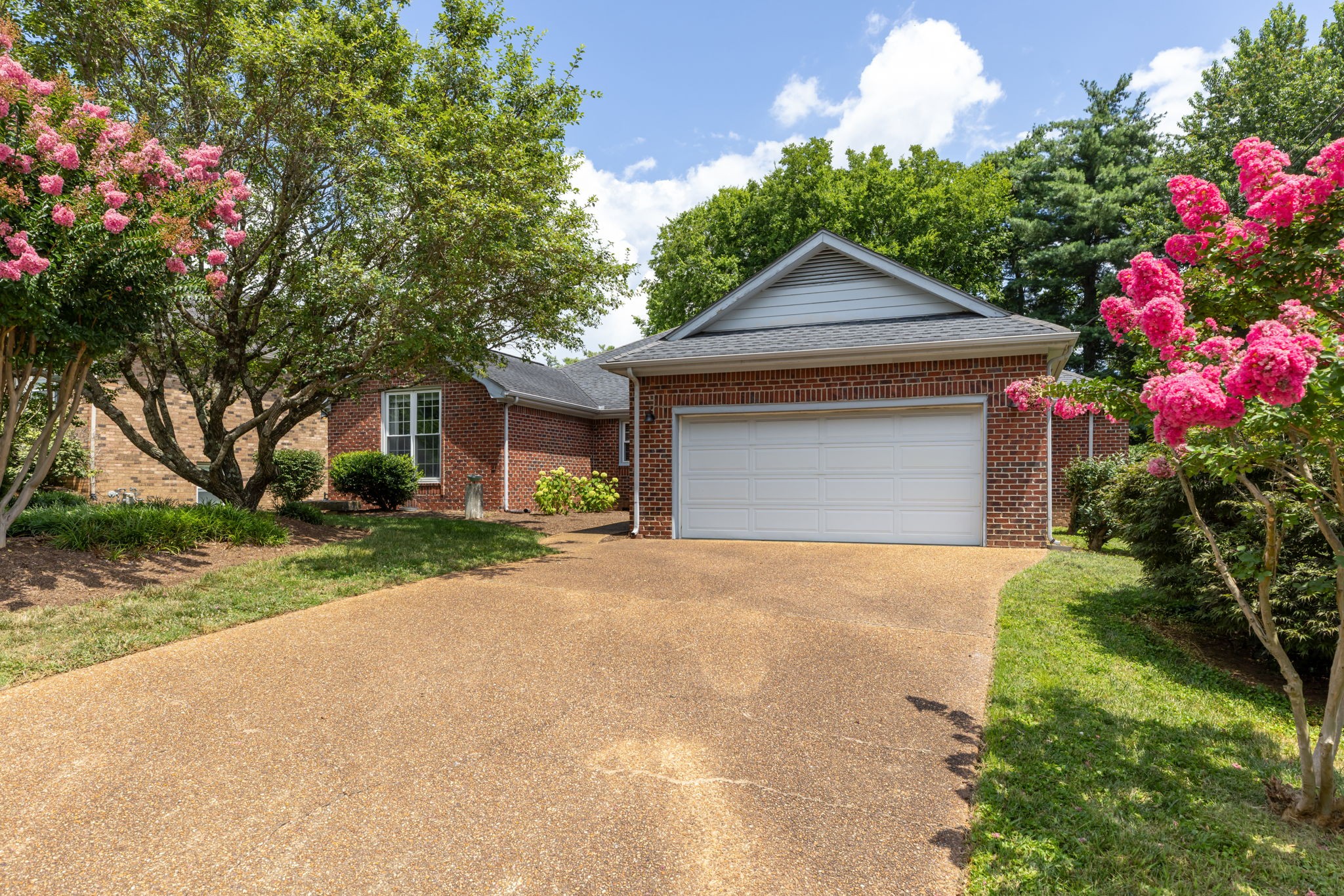 7024 Poplar Creek Trce