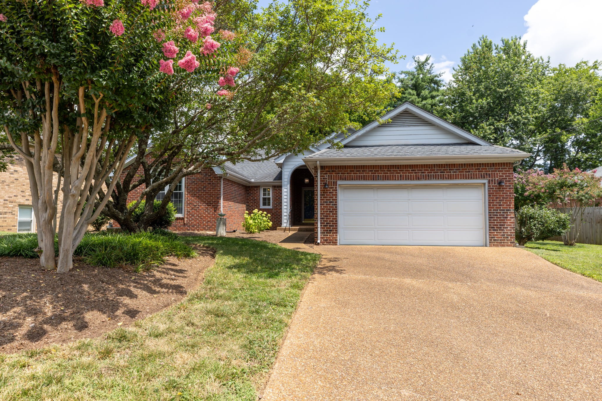 7024 Poplar Creek Trce