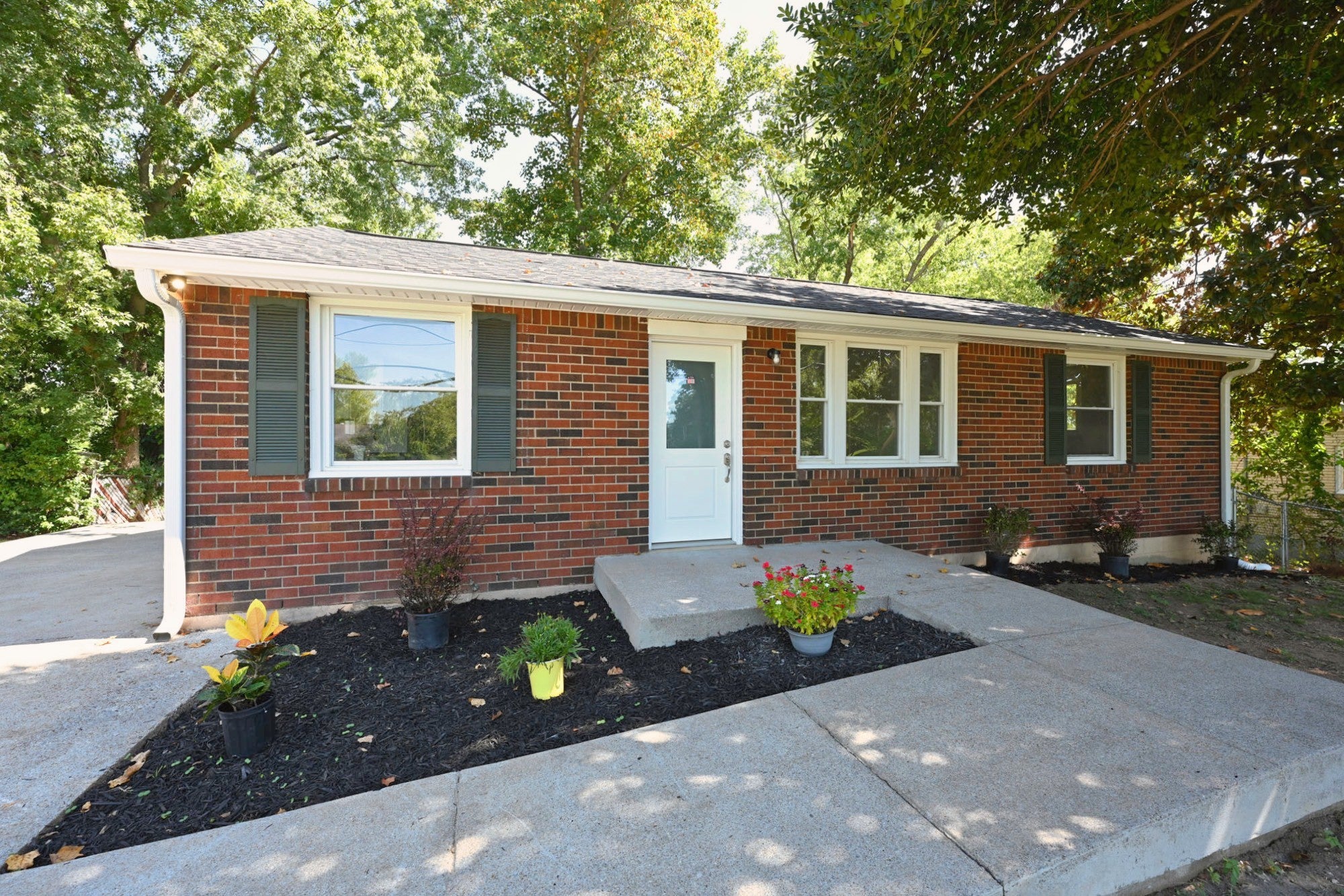 3-bed listing at 3944 Plantation Dr, Hermitage