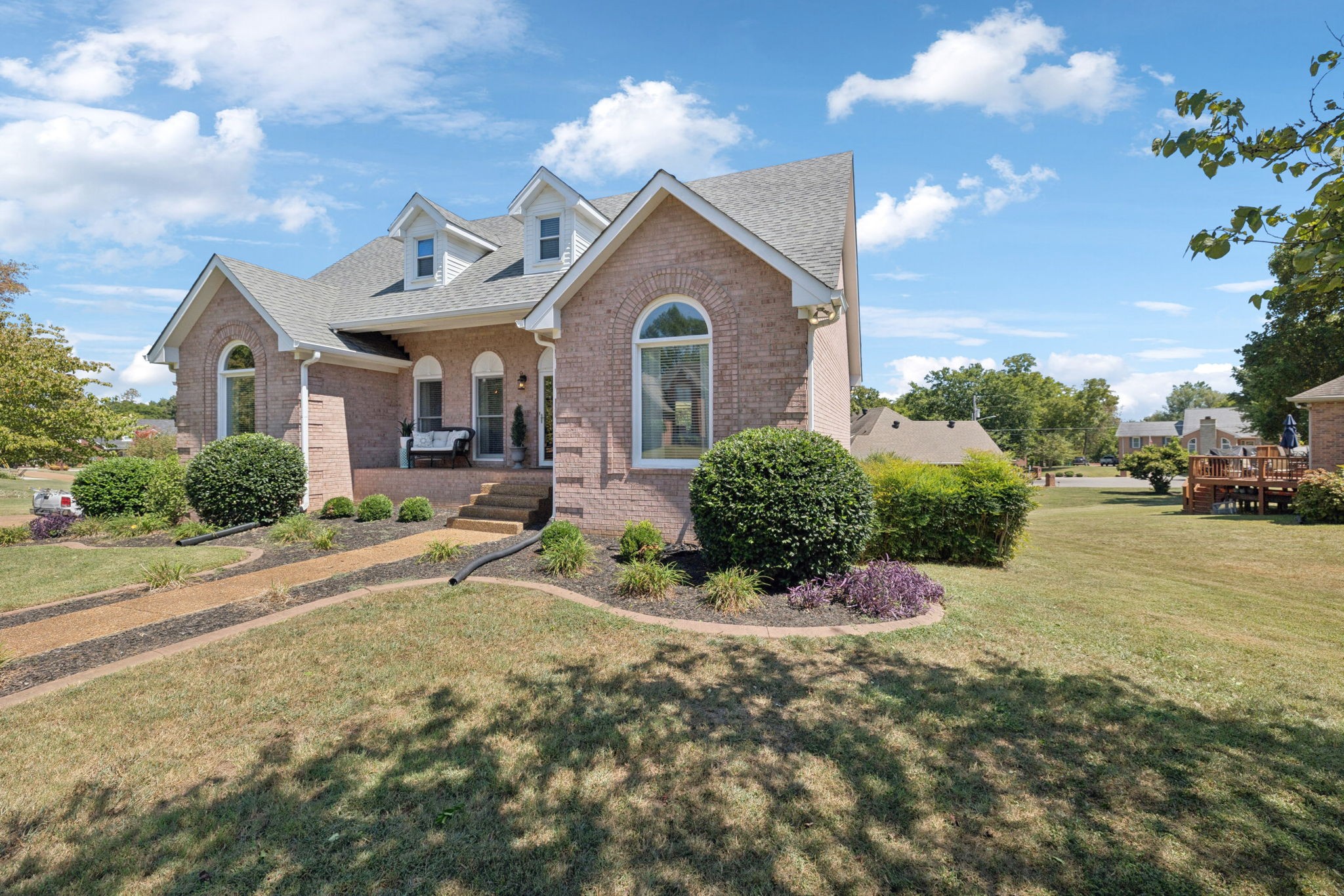 2002 Woodcrest Cir