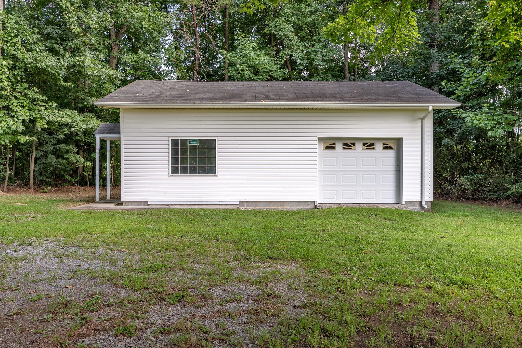 412 Weese Rd SE