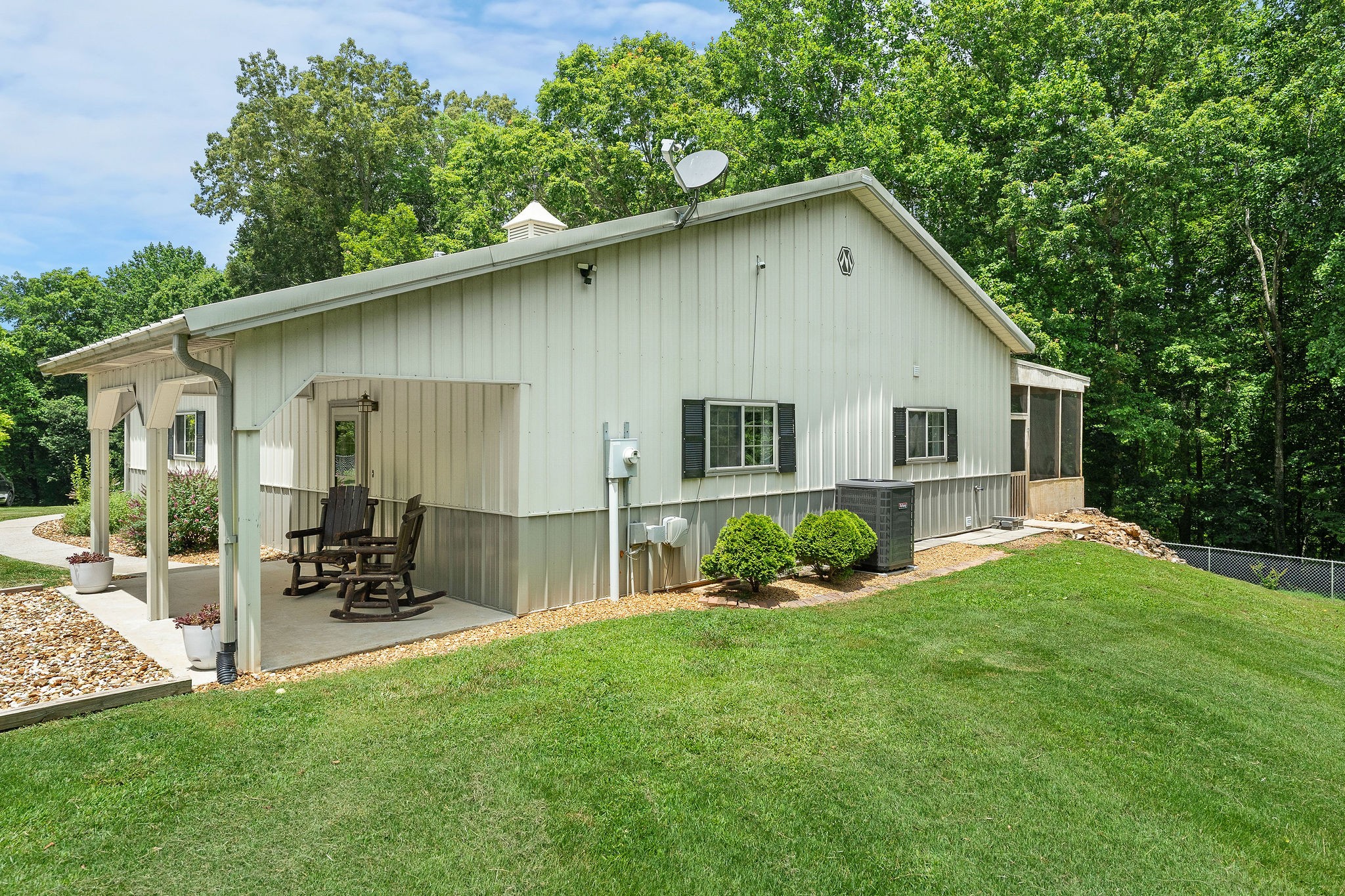9656 Francis Ferry Rd