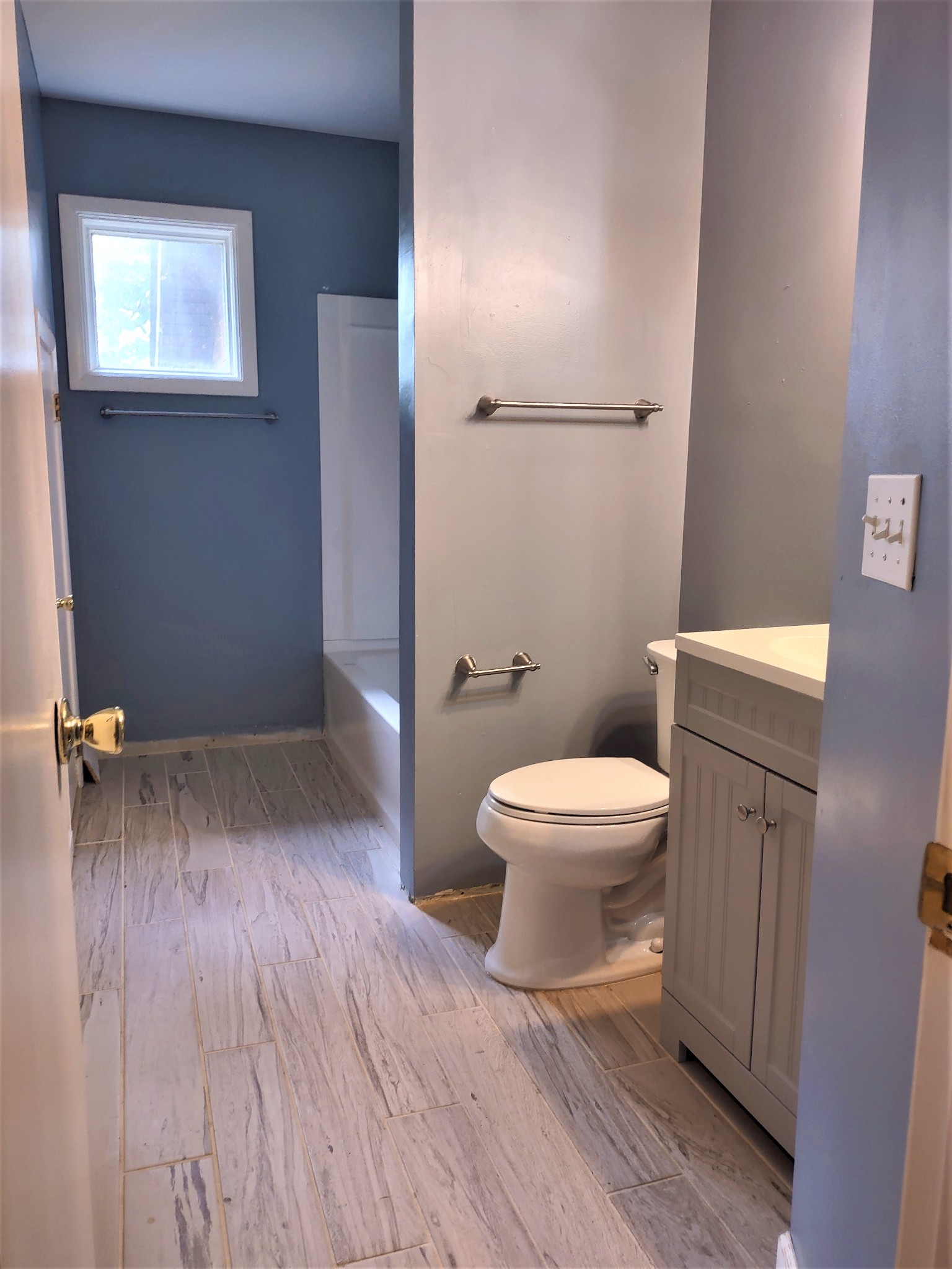 Photo 19 of 19 of 413 Southwinds Dr house