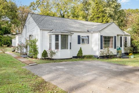 76 E Thompson Ln Nashville TN 37211