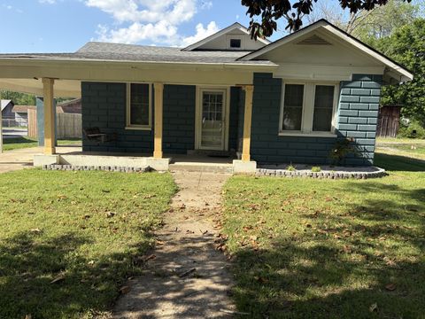 317 W Main St Waverly TN 37185